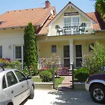 Gabriella - Vízparti Apartamento