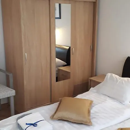 Gabriella - Vizparti Lejlighed